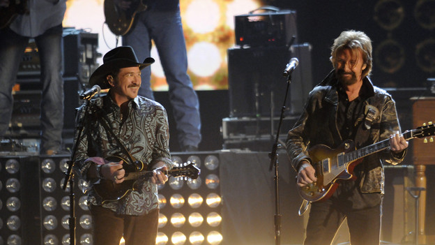 THE 43rd ANNUAL CMA AWARDS - THEATRE - "The 43rd Annual CMA Awards" broadcast live from the Sommet Center in Nashville, WEDNESDAY, NOVEMBER 11 (8:00-11:00 p.m., ET) on the ABC Television Network. (ABC/KATHERINE BOMBOY)BROOKS & DUNN