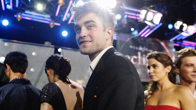 JIMMY KIMMEL LIVE'S TWILIGHT SAGA: TOTAL ECLIPSE OF THE HEART - Jimmy Kimmel welcomes Twilight stars Robert Pattinson, Kristen Stewart, Taylor Lautner and many others in a primetime special  "Jimmy Kimmel Live's Twilight Saga: Total Eclipse of the Heart" to air WEDNESDAY, JUNE 23 at 10 p.m., ET/PT on ABC. (ABC/MICHAEL DESMOND)ROBERT PATTINSON, NIKKI REED, XAVIER SAMUEL