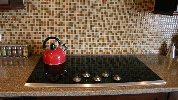 EXTREME MAKEOVER HOME EDITION - "Thomas Family," - Kitchens, on "Extreme Makeover Home Edition," Sunday, February 11th on the ABC Television Network.