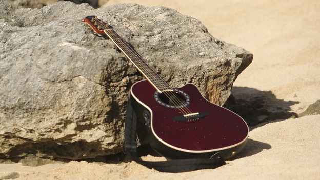 LOST - "Fire & Water" (ABC/MARIO PEREZ)GUITAR AGAINST THE ROCK ON THE BEACH