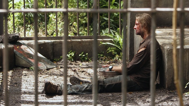 LOST - "Every Man for Himself" - Sawyer discovers just how far his captors will go to thwart any plans of escape he and Kate might have, and Jack is called upon to scrub up in order to save the life of one of "The Others." Meanwhile, Desmond's behavior begins to perplex the survivors when he starts construction on an unknown device, on "Lost," WEDNESDAY, OCTOBER 25 (9:00-10:01 p.m., ET), on the ABC Television Network. (ABC/MARIO PEREZ)JOSH HOLLOWAY