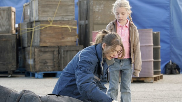 GREY'S ANATOMY - "Walk on Water" - Ellen Pompeo puts producer/technical advisor Linda Klein's coaching to practice while shooting "Grey's Anatomy" on location at the Santa Anita Park in Arcadia, California. (ABC/VIVIAN ZINK)