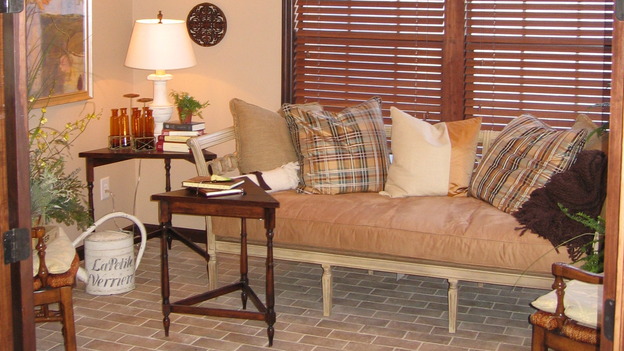 EXTREME MAKEOVER HOME EDITION - "Riggins Family," -  Living Room, on "Extreme Makeover Home Edition," Sunday, January 21th on the ABC Television Network.