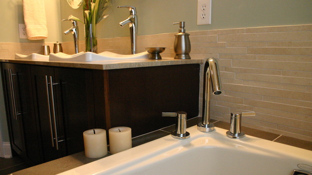 EXTREME MAKEOVER HOME EDITION - "Thomas Family," -  Bathrooms, on "Extreme Makeover Home Edition," Sunday, February 11th on the ABC Television Network.