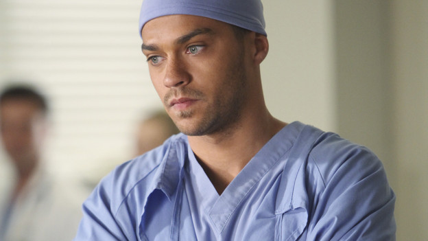 GREY'S ANATOMY - "How Insensitive" - Bailey preps the team with a mandatory sensitivity training prior to admitting a 700-pound patient with compounded medical issues, and the case proves to be challenging in every sense of the word. Meanwhile Derek has to come face to face with a former patient's husband in a wrongful death deposition, and spending time with a heart patient's daughter opens up some old wounds for Cristina, on "Grey's Anatomy," THURSDAY, MAY 6 (9:00-10:01 p.m., ET) on the ABC Television Network. (ABC/ADAM LARKEY) JESSE WILLIAMS