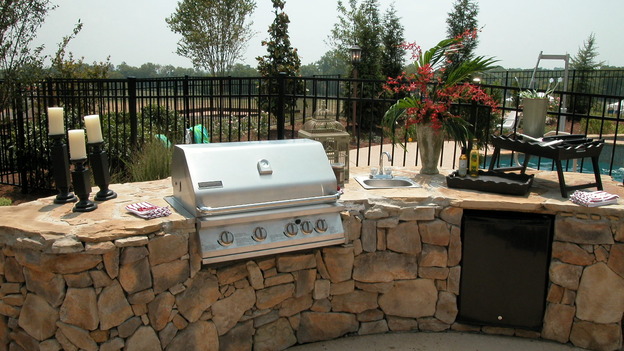 EXTREME MAKEOVER HOME EDITION - "Hawkins Family," - BBQ, on "Extreme Makeover Home Edition," Sunday, October 8th on the ABC Television Network.