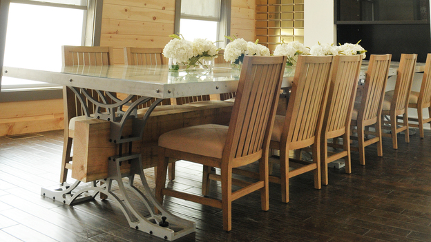 EXTREME MAKEOVER HOME EDITION - "Jubilee/Marshall Family," - Dining Room    Picture, on  "Extreme Makeover Home Edition," Sunday, September 25th       (7:00-9:00 p.m.  ET/PT) on the ABC Television Network.