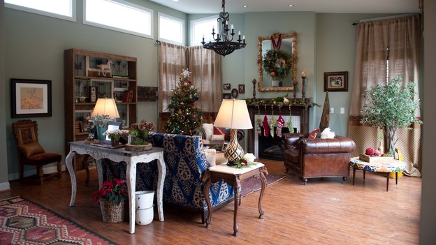 &nbsp;EXTREME MAKEOVER HOME EDITION - Living Room Photo, "Zdroj Family," on "Extreme Makeover Home Edition," Monday, December 3rd (8:00-10:00 p.m. ET/PT) on the ABC Television Network.