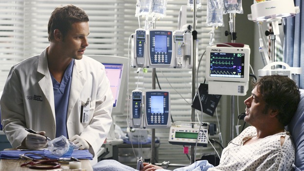 GREY'S ANATOMY - "Superstition" - When a series of deaths occur at Seattle Grace, the uncanny events bring out the doctors' superstitious sides and make Izzie nervous about Denny's surgery. Meanwhile, Derek and Addison discuss making a more permanent living arrangement, and Richard treats a very special, old friend, on "Grey's Anatomy," SUNDAY, MARCH 19 (10:00-11:00 p.m., ET) on the ABC Television Network. (ABC/SCOTT GARFIELD)JUSTIN CHAMBERS, JEFFREY DEAN MORGAN