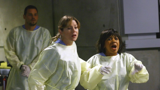 GREY'S ANATOMY - "Dream a Little Dream of Me" - Bailey and the residents see a crashed limo arrive at Seattle Grace, on "Grey's Anatomy," THURSDAY, SEPTEMBER 25 (9:00-11:00 p.m., ET) on the ABC Television Network. (ABC/SCOTT GARFIELD) JUSTIN CHAMBERS, ELLEN POMPEO, CHANDRA WILSON