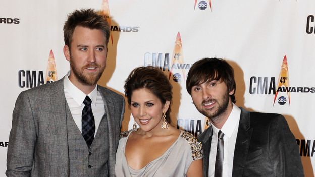 THE 43rd ANNUAL CMA AWARDS - RED CARPET ARRIVALS - "The 43rd Annual CMA Awards" will be broadcast live from the Sommet Center in Nashville, WEDNESDAY, NOVEMBER 11 (8:00-11:00 p.m., ET) on the ABC Television Network. (ABC/DONNA SVENNEVIK)LADY ANTEBELLUM