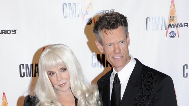 THE 43rd ANNUAL CMA AWARDS - RED CARPET ARRIVALS - "The 43rd Annual CMA Awards" will be broadcast live from the Sommet Center in Nashville, WEDNESDAY, NOVEMBER 11 (8:00-11:00 p.m., ET) on the ABC Television Network. (ABC/DONNA SVENNEVIK)RANDY TRAVIS