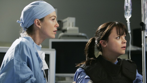GREY'S ANATOMY - "It's the End of the World (As We Know It)" (ABC/PETER "HOPPER" STONE)ELLEN POMPEO, CHRISTINA RICCI