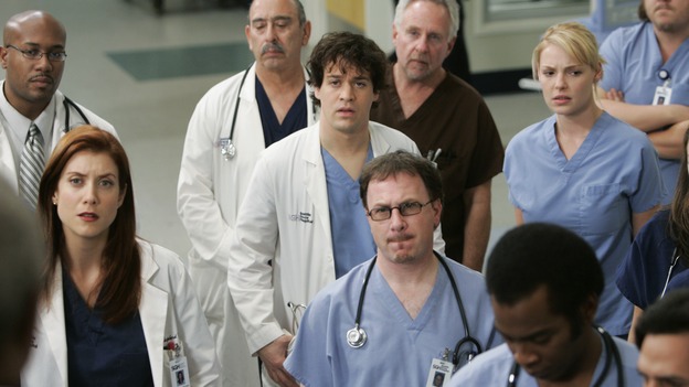 GREY'S ANATOMY - "It's the End of the World (As We Know It)" (ABC/PETER "HOPPER" STONE)KATE WALSH, T.R. KNIGHT, KATHERINE HEIGL