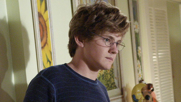 DESPERATE HOUSEWIVES - "COME BACK TO ME" (ABC/DANNY FELD) CODY KASCH