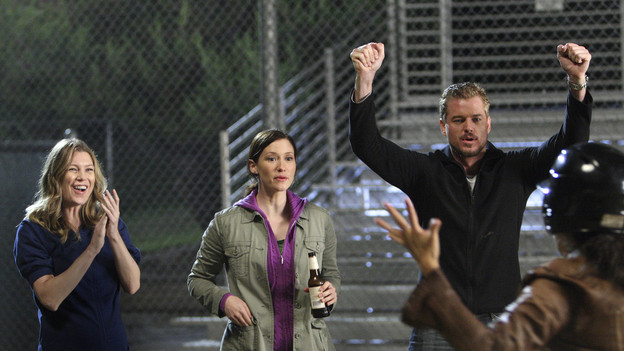 GREY'S ANATOMY - "I Always Feel Like Somebody's Watchin' Me" - Several weeks after her near-death experience, a recovering Izzie returns to work. Meanwhile, nervous that there will be layoffs in the hospital in the wake of an announcement from the Chief, the Seattle Grace residents compete to survive the cuts, including Cristina, who attempts to work alongside Arizona in pediatrics. And Bailey and Alex's patient's already complex case is further complicated by her schizophrenic son, on "Grey's Anatomy," THURSDAY, OCTOBER 1 (9:00-10:01 p.m., ET) on the ABC Television Network. (ABC/CRAIG SJODIN)ELLEN POMPEO, CHYLER LEIGH, ERIC DANE, SANDRA OH