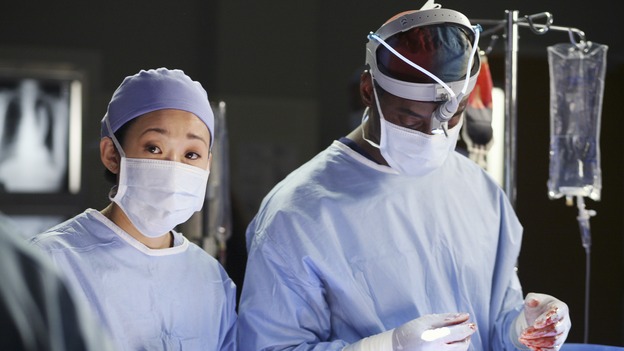 GREY'S ANATOMY - "From a Whisper to a Scream" - A traumatic car accident fills the ER, Cristina has a crisis of conscience about her deceptive teamwork with Burke, and Izzie pushes the boundaries of her probation, on "Grey's Anatomy," THURSDAY, NOVEMBER 23 (9:00-10:01 p.m., ET) on the ABC Television Network. (ABC/KAREN NEAL)SANDRA OH, ISAIAH WASHINGTON