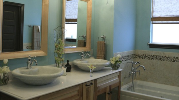 EXTREME MAKEOVER HOME EDITION - "Skaggs Family," - Bathroom, on "Extreme Makeover Home Edition," Sunday, March 14th on the ABC Television Network.