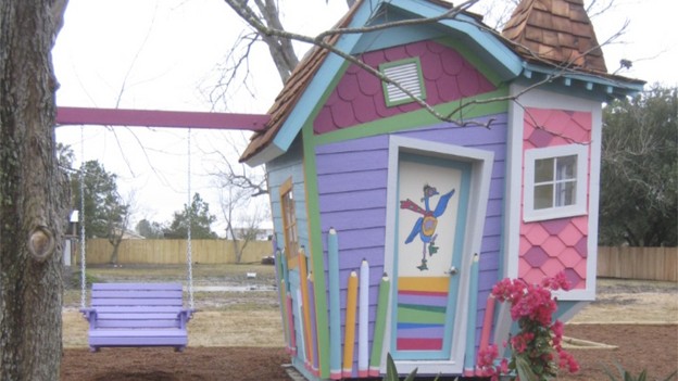 EXTREME MAKEOVER HOME EDITION - "Beach Family," - Exterior, on "Extreme Makeover Home Edition," Sunday, April 4th (8:00-10:00 p.m. ET/PT) on the ABC Television Network.