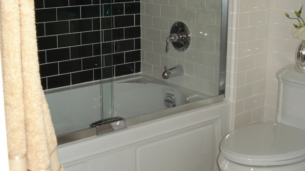 EXTREME MAKEOVER HOME EDITION - "Koepke Family," - Bathroom, on "Extreme Makeover Home Edition," Sunday, November 19th on the ABC Television Network.