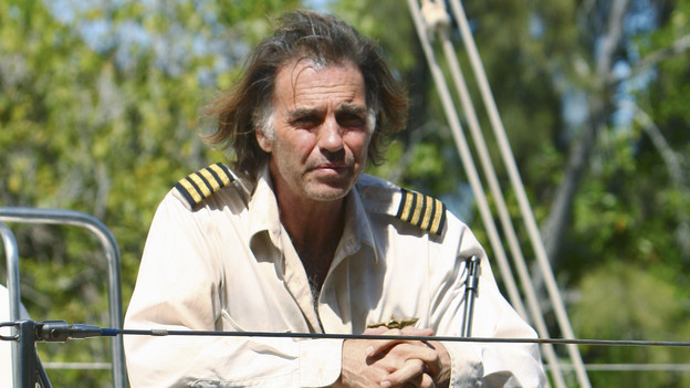 LOST - "The Last Recruit" - Alliances are forged and broken as the Locke and Jack camps merge, on "Lost," TUESDAY, APRIL 20 (9:00-10:02 p.m., ET) on the ABC Television Network. (ABC/MARIO PEREZ) JEFF FAHEY