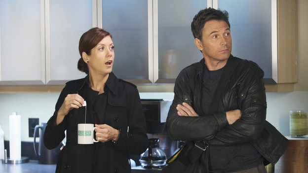 PRIVATE PRACTICE - "The Parent Trap" - Two back-to-back episodes of "Private Practice" on THURSDAY, DECEMBER 3 start with "The Parent Trap" (9:00-10:00 p.m., ET), in which Addison performs a complex in utero surgery, proving not only her talents to her father but also finally giving them some common ground. Meanwhile Sam and Naomi deal with their own family crisis when they discover their daughter is growing up way too fast, and Violet does the unthinkable. (ABC/DANNY FELD)KATE WALSH, TIM DALY