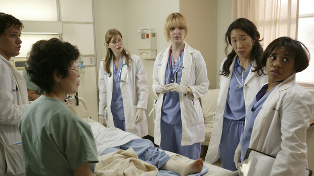 100297_0714 -- COMPLICATIONS - "PILOT" (ABC/RICHARD CARTWRIGHT)T.R. KNIGHT, ELLEN POMPEO, KATHERINE HEIGL, SANDRA OH, CHANDRA WILSON