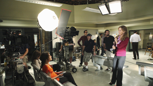 DESPERATE HOUSEWIVES - "Putting It Together" - Gaby, Susan and Lynette begin to panic when Chuck calls them in individually for questioning about the disappearance - and possible murder - of Alejandro. And Bree's life begins to spiral into despair when her friends abandon her after they blame her for scorning Chuck and causing him to take out his revenge on them. Meanwhile, Lynette asks a favor of Tom that could ruin his relationship with Jane, and Susan is made a once-in-a-lifetime proposition to become a real artist, on "Desperate Housewives," SUNDAY, DECEMBER 4 (9:00-10:01 p.m., ET) on the ABC Television Network. (ABC/DANNY FELD)TERI HATCHER, EVA LONGORIA, FELICITY HUFFMAN