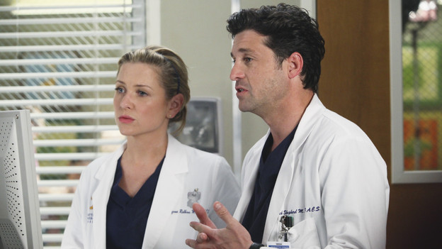 GREY'S ANATOMY - "Holidaze" -- As Thanksgiving, Christmas and New Year's pass, Miranda is visited by her father, William, who disapproves of her choices in life; meanwhile, Mark and Lexie must cope with the shocking arrival of a woman from his past, and Thatcher Grey questions the Chief's recent behavior as Meredith comes to his defense, on "Grey's Anatomy," THURSDAY, NOVEMBER 19 (9:00-10:01 p.m., ET) on the ABC Television Network. (ABC/DANNY FELD)JESSICA CAPSHAW, PATRICK DEMPSEY