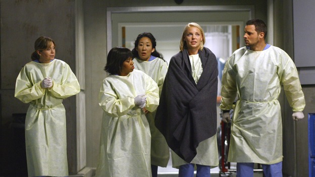 GREY'S ANATOMY - "Dream a Little Dream of Me" - It's another cold night in Seattle, on "Grey's Anatomy," THURSDAY, SEPTEMBER 25 (9:00-11:00 p.m., ET) on the ABC Television Network. (ABC/SCOTT GARFIELD) ELLEN POMPEO, SANDRA OH, CHANDRA WILSON, KATHERINE HEIGL, JUSTIN CHAMBERS