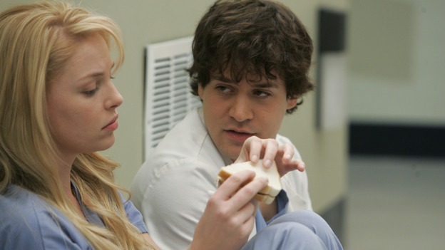 GREY'S ANATOMY - "It's the End of the World (As We Know It)" (ABC/PETER "HOPPER" STONE)KATHERINE HEIGL, T.R. KNIGHT