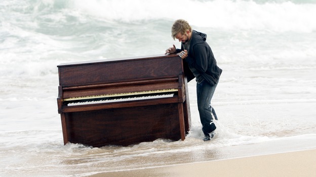 LOST - "Fire & Water" (ABC/MARIO PEREZ)DOMINIC MONAGHAN