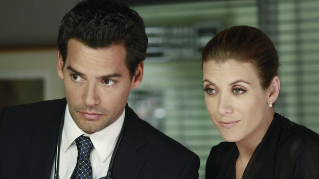 PRIVATE PRACTICE - "Heaven Can Wait" - Addison plans Bizzy and Susan's wedding while trying to keep her distance from the overly flirtatious Dr. Rodriquez. Sam is concerned about the care his longtime patient is receiving, and Sheldon refers Charlotte to his mentor and friend for psychiatric help, on "Private Practice," THURSDAY, JANUARY 13 (10:01-11:00 p.m., ET) on the ABC Television Network. (ABC/RON TOM)CRISTIAN DE LA FUENTE, KATE WALSH