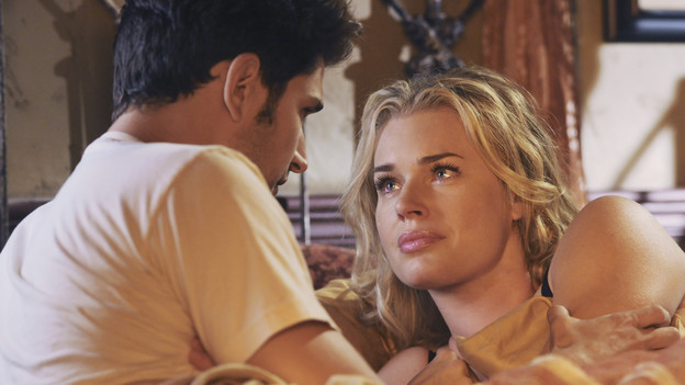 EASTWICK - "Red Ants and Widows" - After Chad visits her one last time in a dream, a grieving Roxie resolves to fulfill his last wish -- if she can figure out what it is. Hounded by Max (Jason George), her replacement at the Gazette, about her kidnapping ordeal, Joanna grapples with her own lingering questions while dodging his. And Kat, startled by a newfound ability, realizes that Bun's old friend Eleanor Rougement (Cybill Shepherd), may have answers for both of them, on "Eastwick," WEDNESDAY, NOVEMBER 4 (10:01-11:00 p.m., ET) on the ABC Television Network. (ABC/RICHARD FOREMAN)MATT DALLAS, REBECCA ROMIJN