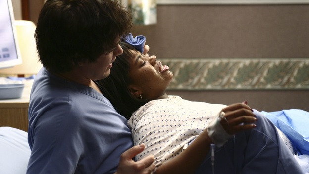 GREY'S ANATOMY - "It's the End of the World (As We Know It)" (ABC/SCOTT GARFIELD)T.R. KNIGHT, CHANDRA WILSON