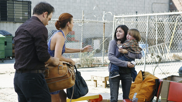 PRIVATE PRACTICE - "Pushing the Limits" - Addison, Sam and Cooper treat the sick child of a homeless teen mother they met while volunteering. Meanwhile Violet has trouble relating to her baby when her feelings about her attack resurface during counseling of a rape victim who is now pregnant, and Cooper's financial woes catch up with him when he's asked to help buy out Naomi's share of the practice, on "Private Practice," THURSDAY, OCTOBER 22 (10:01-11:00 p.m., ET) on the ABC Television Network. (ABC/ADAM LARKEY)PAUL ADELSTEIN, KATE WALSH, LUCY HALE