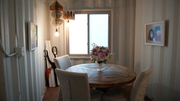 &nbsp;EXTREME MAKEOVER HOME EDITION - Dining Room Photo, "Zdroj Family," on "Extreme Makeover Home Edition," Monday, December 3rd (8:00-10:00 p.m. ET/PT) on the ABC Television Network.