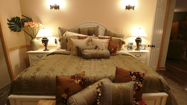 EXTREME MAKEOVER HOME EDITION - "Dore Family," - Master Bedroom, on "Extreme Makeover Home Edition," Sunday, January 9th on the ABC Television Network.