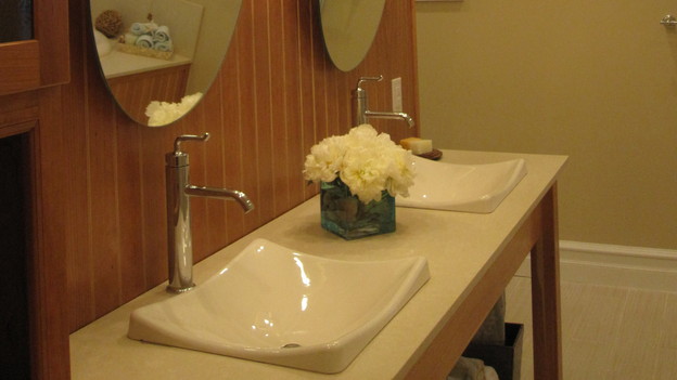 EXTREME MAKEOVER HOME EDITION - "Beach Family," - Bathroom, on "Extreme Makeover Home Edition," Sunday, April 4th (8:00-10:00 p.m. ET/PT) on the ABC Television Network.