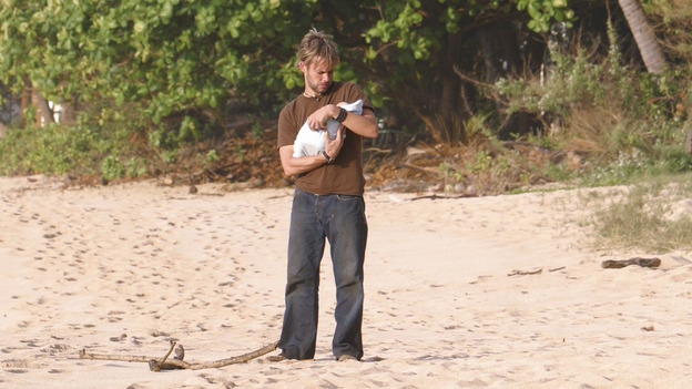 LOST - "The Greater Good" - Charlie and baby Aaron. After burying one of their own, tempers flare as the castaways' suspicions of each other grow, on "Lost,"&nbsp;THURSDAY, MAY 4 on the ABC&nbsp;Television Network. (ABC/MARIO PEREZ) DOMINIC MONAGHAN