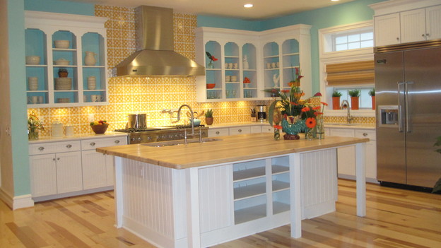 EXTREME MAKEOVER HOME EDITION - "Beach Family," - Kitchen, on "Extreme Makeover Home Edition," Sunday, April 4th (8:00-10:00 p.m. ET/PT) on the ABC Television Network.