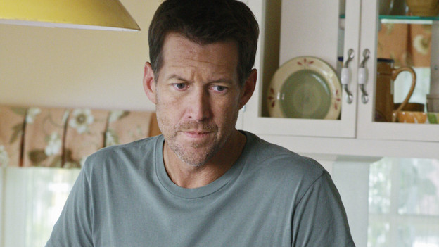 DESPERATE HOUSEWIVES - "Would I Think of Suicide?" - The residents of Fairview learn the hard way that the world is a dangerous place, on ABC's "Desperate Housewives," SUNDAY, NOVEMBER 29(9:00-10:01 p.m., ET). In the wake of another attack, Angie decides the time has come for her and her family to leave Wisteria Lane; Bree and Susan are literally up in arms with one another as Bree's affair with Karl becomes increasingly difficult to hide; Lynette's pregnancy causes a rift with Gaby; and a confrontation between Mike and Katherine leads to a harmful and unexpected blow. (ABC/RON TOM)JAMES DENTON, MASON VALE COTTON
