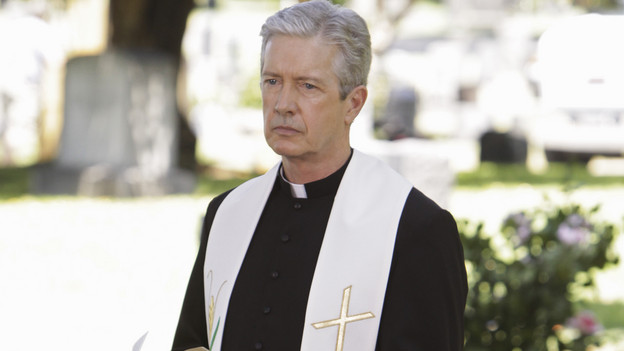 GREY'S ANATOMY - "Good Mourning" - "Grey's Anatomy" returns for its sixth season with a two-hour event on THURSDAY, SEPTEMBER 24 (9:00-11:00 p.m., ET) on the ABC Television Network. In the first hour, entitled "Good Mourning" (9:00-10:00 p.m.), the hospital staff is left to deal with the aftermath of George's passing. Hitting the staff hard, they all find unique ways to get through the various stages of grief. George's mom returns, faced with the difficult task of deciding what to do with his organs. In the second episode, entitled "Goodbye" (10:00-11:00 p.m.), time has passed... Everyone is struggling after losing one of their own and are turning to any distraction they can find. Meredith and Derek seem to be consummating their marriage anywhere and everywhere, while Cristina and Owen have been instructed to abstain from sex by Dr. Wyatt. (ABC/MICHAEL DESMOND)JIM METZLER