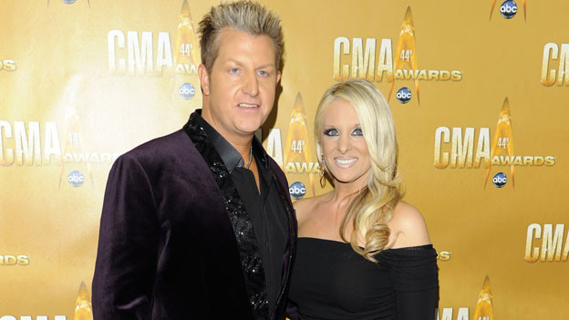 THE 44TH ANNUAL CMA AWARDS - RED CARPET ARRIVALS - "The 44th Annual CMA Awards" will be broadcast live from the Bridgestone Arena in Nashville, WEDNESDAY, NOVEMBER 10 (8:00-11:00 p.m., ET) on the ABC Television Network. (ABC/ANDREW WALKER)GARY LEVOX OF RASCAL FLATTS