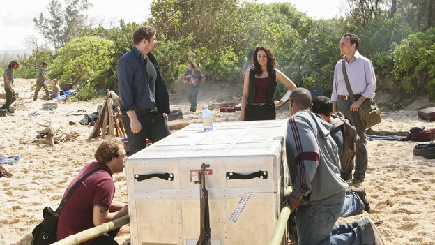 Locke DownIlana and Bram are part of a team that crashed on the island during the Ajira Airways trip. Their crew travels with Frank Lapidus, carrying a large, metal crate. When they meet up with the team that has traveled to the statue where Jacob lives, they reveal the contents of the crate. It's a body. A dead body. John Locke's dead body. Sun wonders if that's Locke, then who's inside the statue?