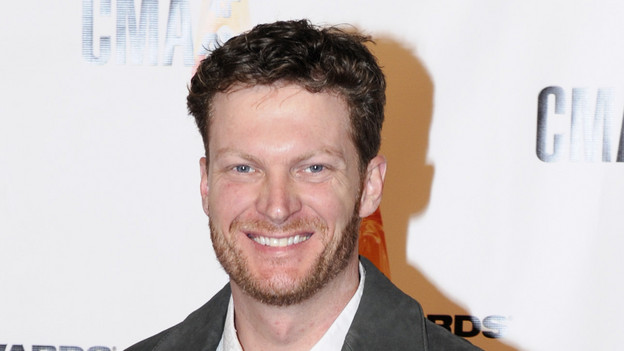 THE 43rd ANNUAL CMA AWARDS - RED CARPET ARRIVALS - "The 43rd Annual CMA Awards" will be broadcast live from the Sommet Center in Nashville, WEDNESDAY, NOVEMBER 11 (8:00-11:00 p.m., ET) on the ABC Television Network. (ABC/DONNA SVENNEVIK)DALE EARNHARDT, JR.