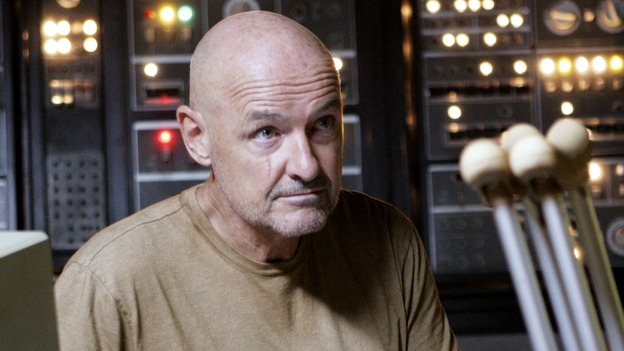 LOST -- "Two for the Road" - Jack and Kate bring an exhausted Michael back to the camp, and with him, news about "The Others." Meanwhile, Ana Lucia attempts to get the prisoner to confess, and Hurley plans a surprise date for Libby, on "Lost," WEDNESDAY, MAY 3 (9:00-10:01 p.m., ET), on the ABC Television Network. (ABC/MARIO PEREZ)TERRY O'QUINN