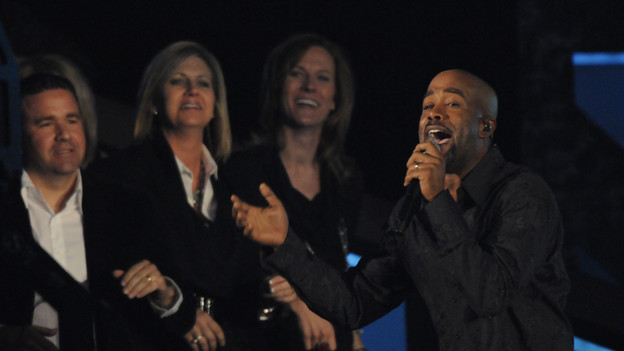 THE 43rd ANNUAL CMA AWARDS - THEATRE - "The 43rd Annual CMA Awards" broadcast live from the Sommet Center in Nashville, WEDNESDAY, NOVEMBER 11 (8:00-11:00 p.m., ET) on the ABC Television Network. (ABC/KATHERINE BOMBOY)DARIUS RUCKER