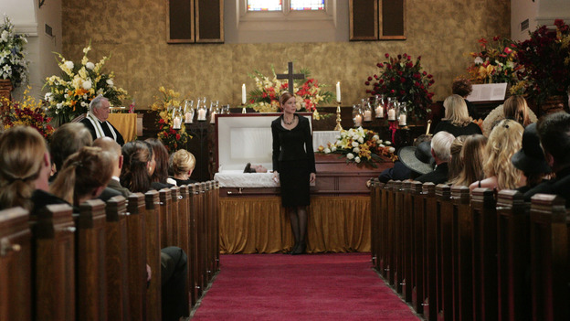 DESPERATE HOUSEWIVES "Next" - Bree goes hunting for a new funeral tie - (ABC/VIVIAN ZINK) MARCIA CROSS