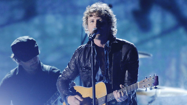 THE 44TH ANNUAL CMA AWARDS - THEATRE - "The 44th Annual CMA Awards" were broadcast live from the Bridgestone Arena in Nashville, WEDNESDAY, NOVEMBER 10 (8:00-11:00 p.m., ET) on the ABC Television Network. (ABC/KATHERINE BOMBOY)DIERKS BENTLEY
